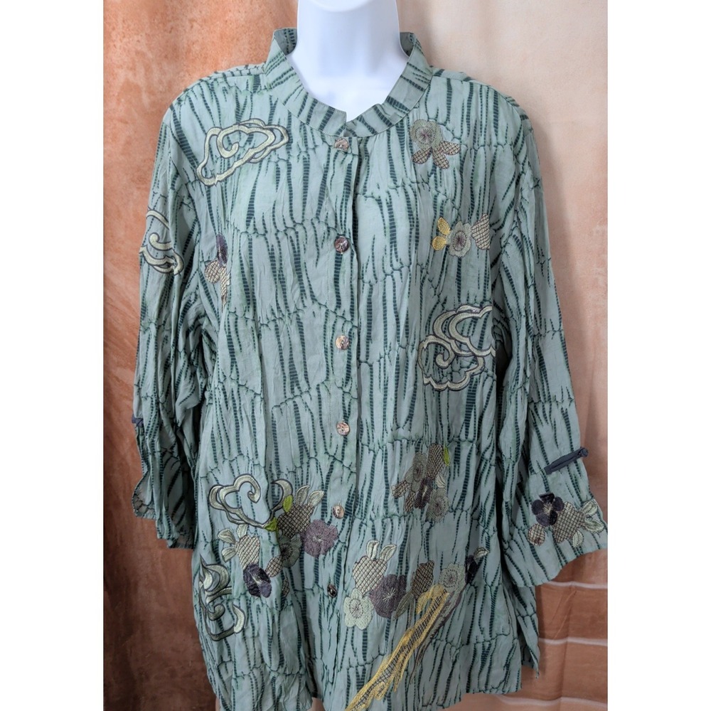 Citron Santa Monica Green Embroidered Button Down Blouse